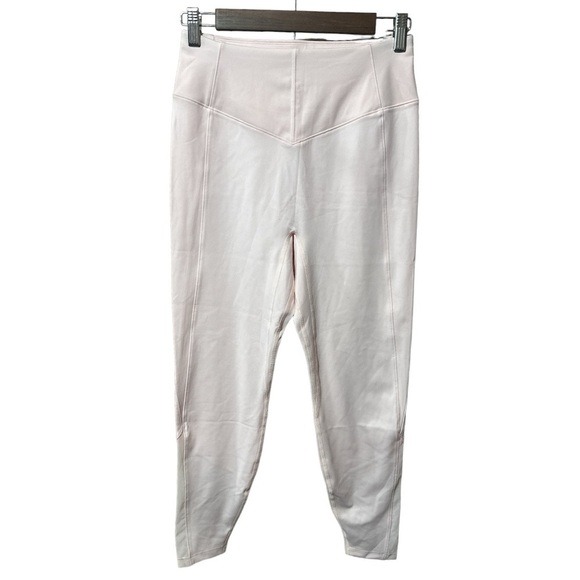 LE ORE Andria Legging - light pink, yoga set, workout set, athleisure set - Picture 5 of 9